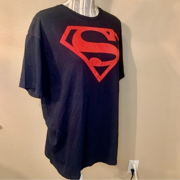 Superman T-Shirt XL Black 100% Cotton Red Superman Emblem Oversized Unisex - Picture 6 of 13